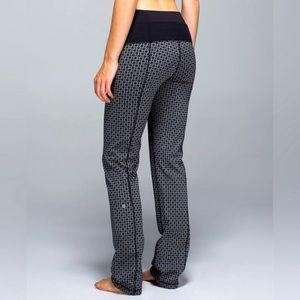Lululemon Women’s Black Patterned Yoga Pants with Wide Waistband